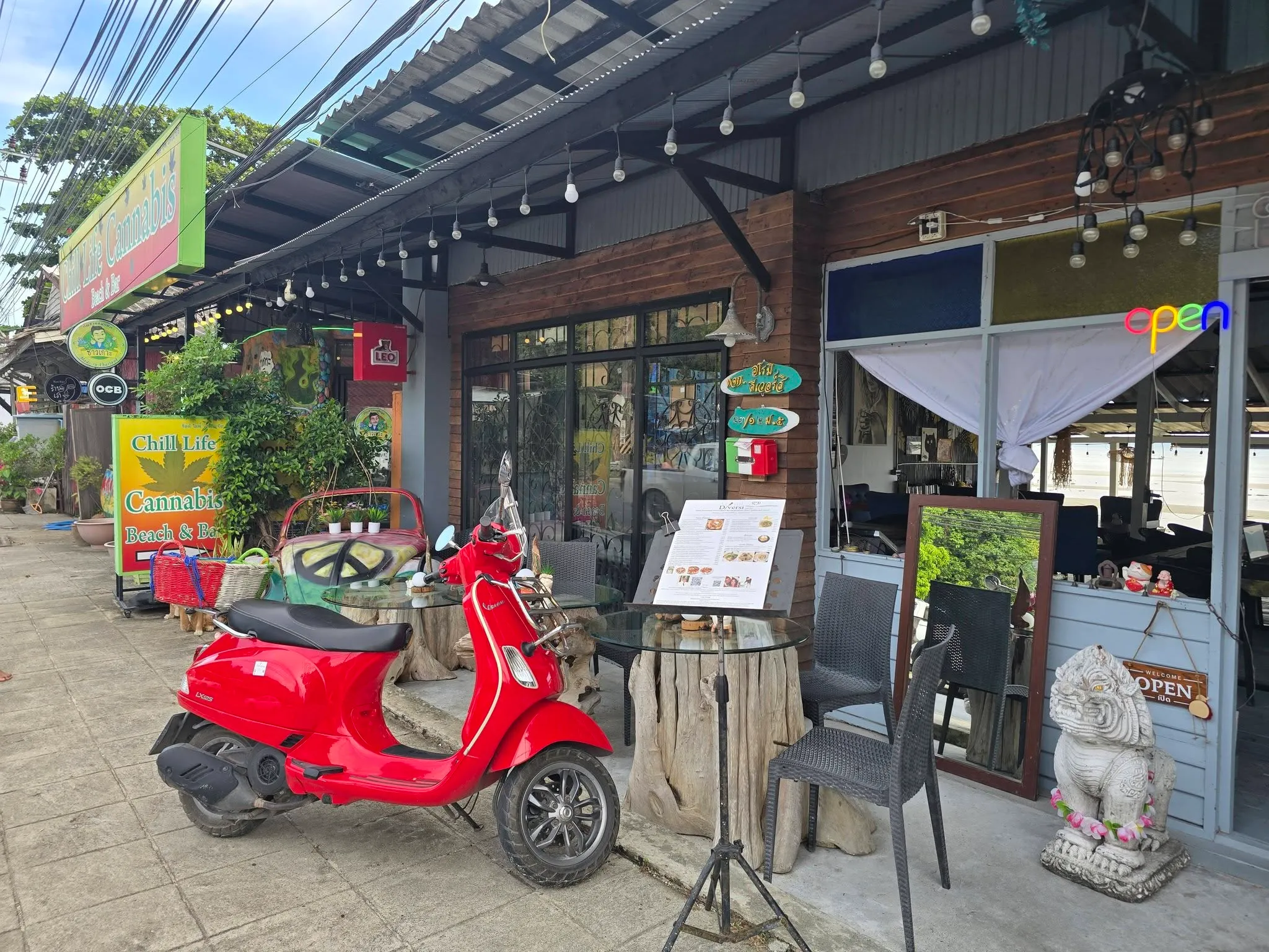 Aromi Diversi beachfront restaurant beside Bang Makham Beach