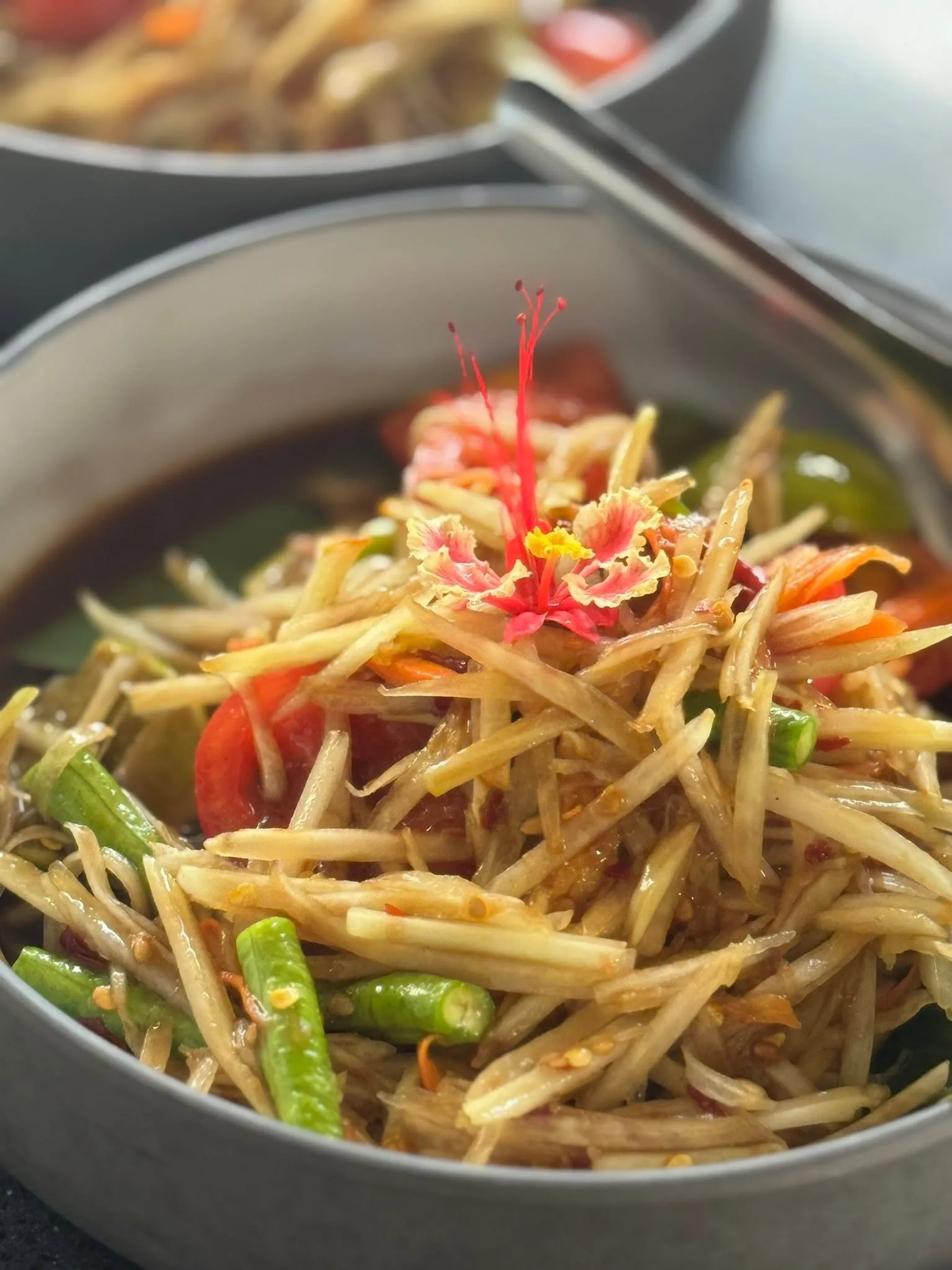 Crispy Thai appetisers served with dipping sauce